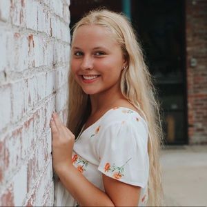 Meet your posher, Liz!